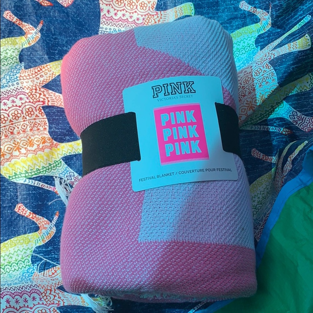 Victoria secret pink blanket NWT